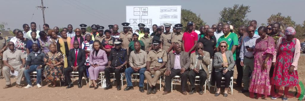 Prophet Bushiri donates K30m to Area 43 Police Unit construction ...
